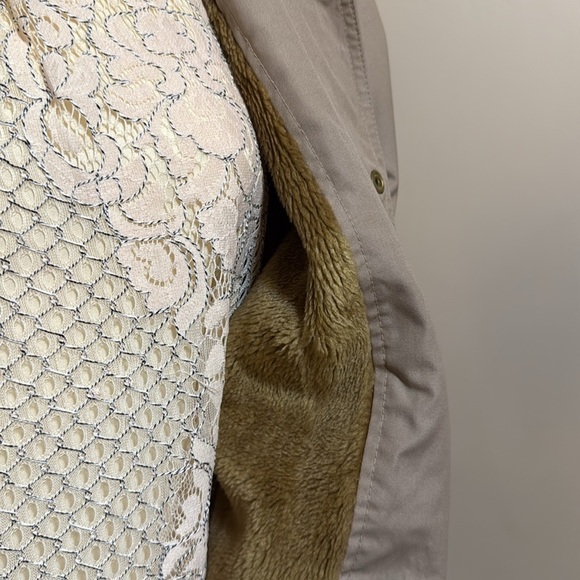 London Fog Women's Tan Trench Coat - Picture 3 of 5